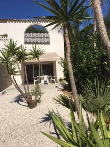 Appartements Les Pesquiers Hyeres Plage المظهر الخارجي الصورة